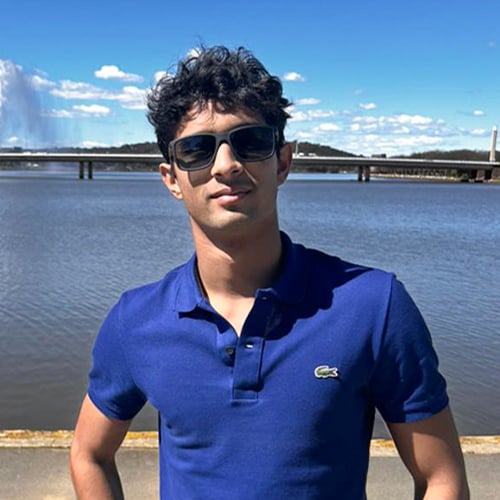 Aaryaveer-Katoch-SP-Jain-Global-BDS-student