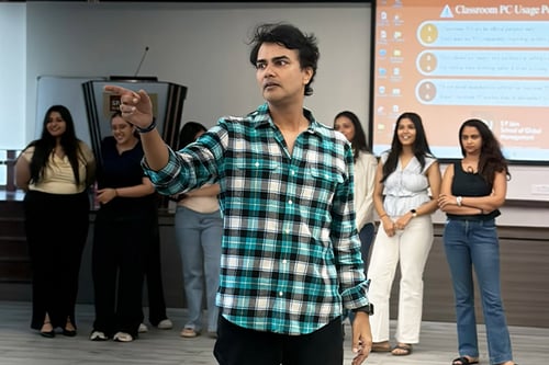 Be-Here-Now-workshop-Masterclass-with-coach-Alekh-Sangal-and-Ankita-Brahmi-Luxury-MGLuxM-HBL-students-SP-Jain-Global-INSIDE-IMAGE-5