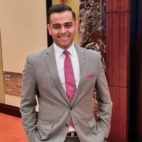 Feature-Image-Stanford-Cardoz-Robinhood-MENA-SP-Jain-Global-EMBA-Alum-4