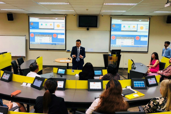 Dr John Fong, CEO & Head of Campus (Singapore), SP Jain, sharing information on the Engaged Learning Classroom (ELC)