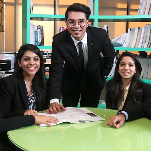 Gain an in-depth Understanding of the Luxury Industry