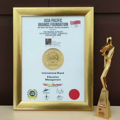 Certificate and trophy for the Best International Brand in Education Management from The BrandLaureate Special Edition World Awards 2018