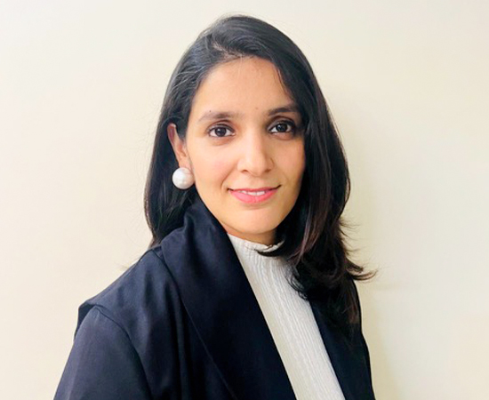 Dr. Charu Bhurat Associate Professor and Deputy Director of Bachelor of Economics at SP Jain Global blog on careers after BEC