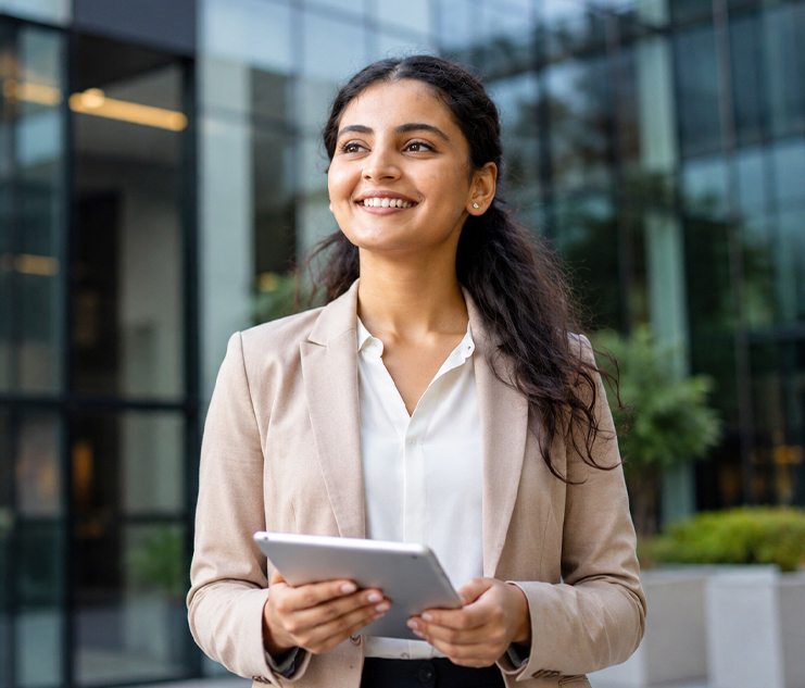 Should BBA Graduates Pursue an MBA Immediately Slider Image