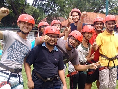 Making Team Building Fun via Outdoor Activities at Singapore Campus.