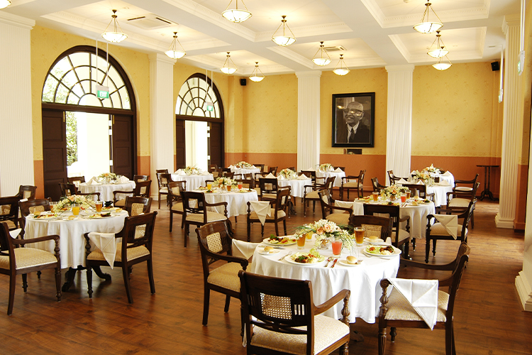 Executive-Dining-Lounge
