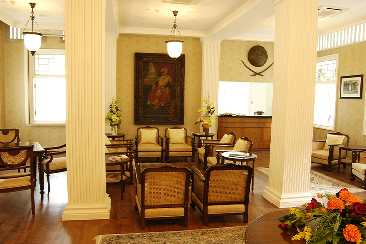 Raj-Lounge-_-Executive-Lounge