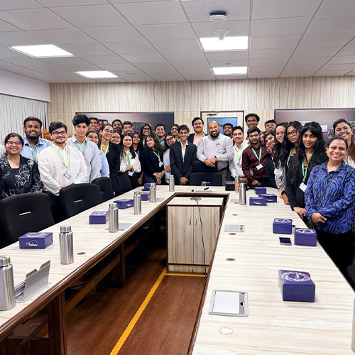 Mahindra-industry-visit-student-life-experience-Graduate-Certificate-of-Global-Management-SP-Jain-2 Mahindra-industry-visit-student-life-experience-Graduate-Certificate-of-Global-Management-SP-Jain-2