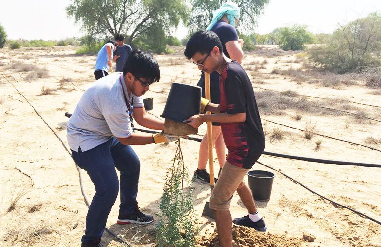 Jaguars plant 100 Ghaf trees 